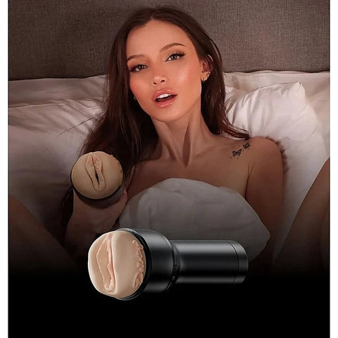 Feel Dainty Wilders by Kiiroo