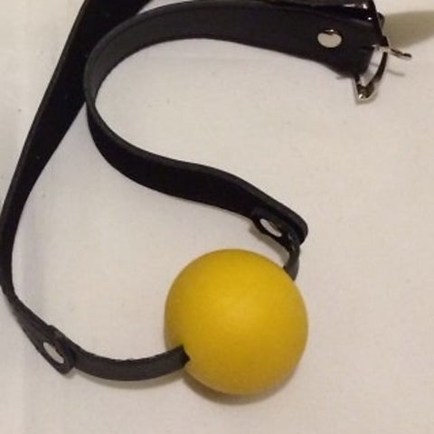 Gag with Yellow Ball Light by BDStyle
