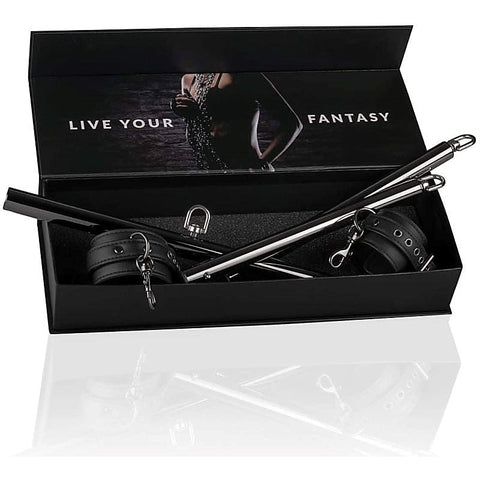 Expander Spreader Bar and Cuffs Set by Easytoys