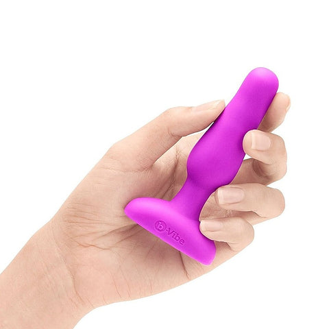 Novice Vibrating Butt Plug by B-Vibe