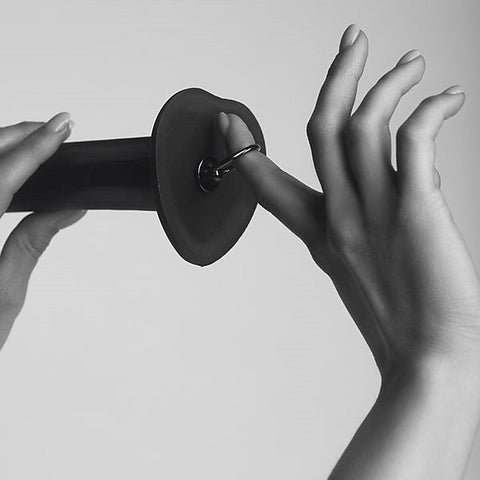 Dildo Base Finger O-Ring by Strap-On-Me