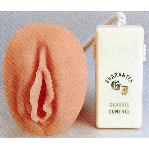 Giant Pussy by Seven Creations