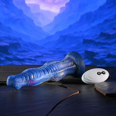 WILDEST DREAMS Vibrating and Thrusting Dildo by Evolved