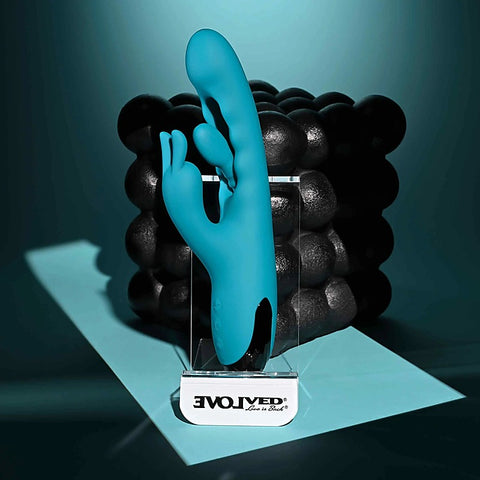 BUNNY TAPPER Rabbit Vibrator with Flicking Shaft by Evolved