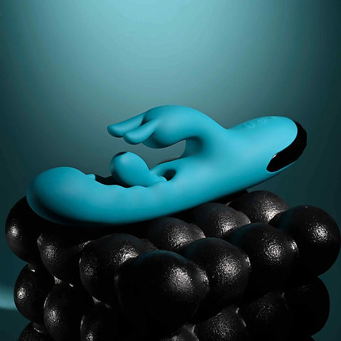 BUNNY TAPPER Rabbit Vibrator with Flicking Shaft by Evolved