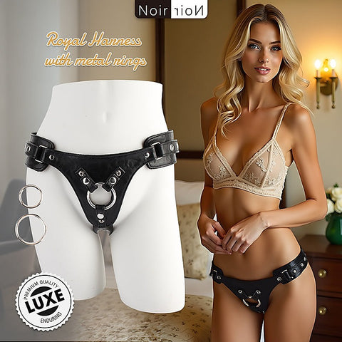 Royal Harness with 3 Metal Rings by Chisa