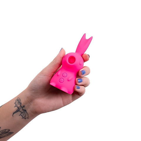 HUNNI USB Rechargeable Sucking Licking & Vibrating