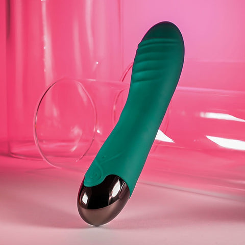 PIROUETTE USB Rechargeable G Spot Vibrator by Evolved
