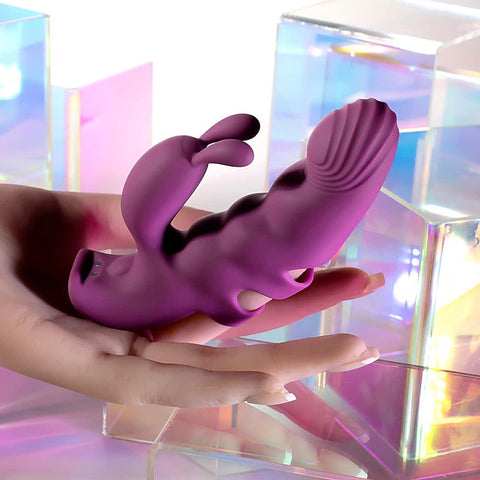 Playboy Pleasure LEND A HAND Finger Vibrator by Evolved