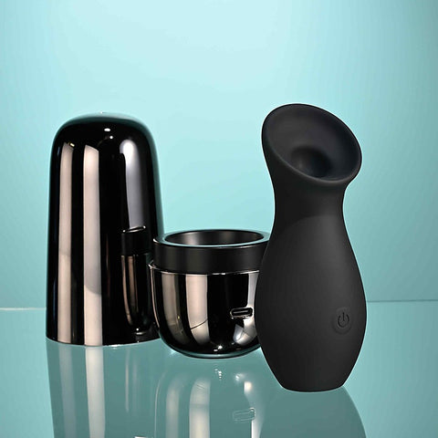 The Jet Set Clitoral Sucker Vibrator by Evolved