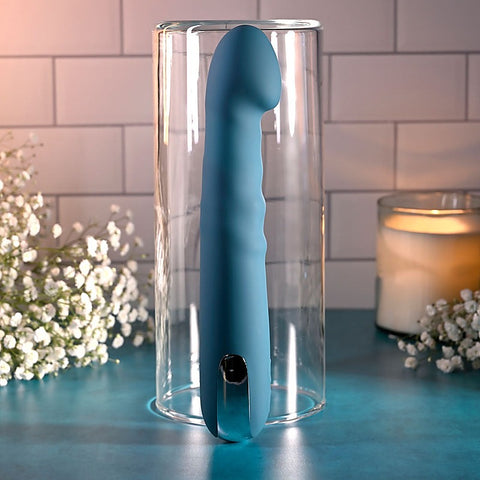 QUEEN OF ALL TRADES Thrusting Dildo Vibrator by Evolved