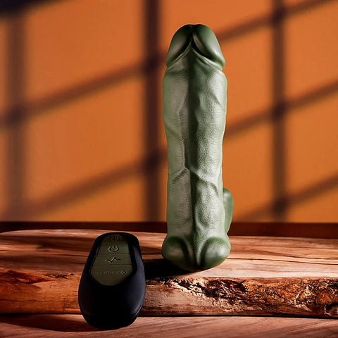 The Hunk Vibrating Growing Dong by Evolved