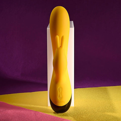 BUZZZ BUNNY Rechargeable Rabbit Vibrator by Selopa