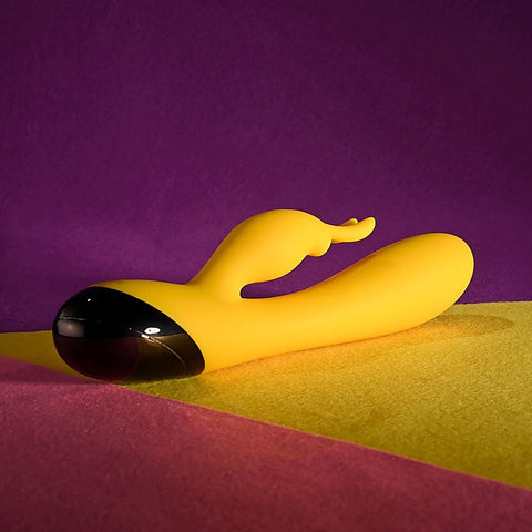 BUZZZ BUNNY Rechargeable Rabbit Vibrator by Selopa