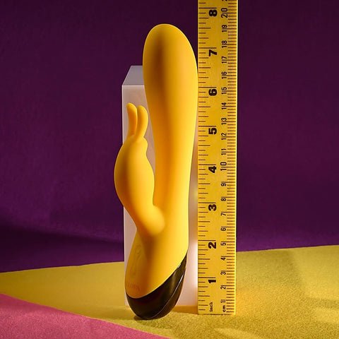 BUZZZ BUNNY Rechargeable Rabbit Vibrator by Selopa