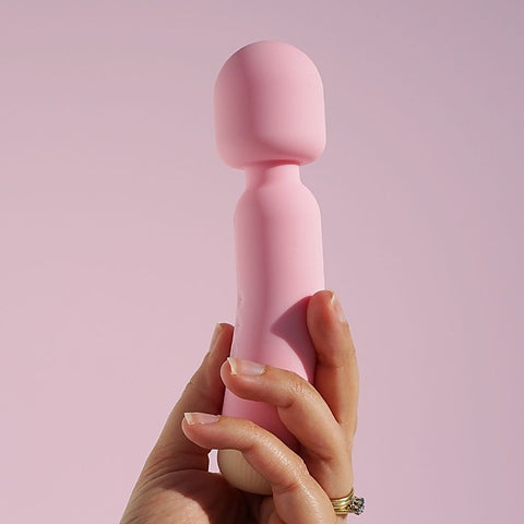 Wanda Rechargeable Body Wand Massager by Girls Get Off