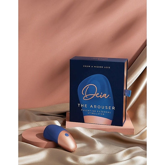 The Arouser Pulsating Clitoral Stimulator by Deia