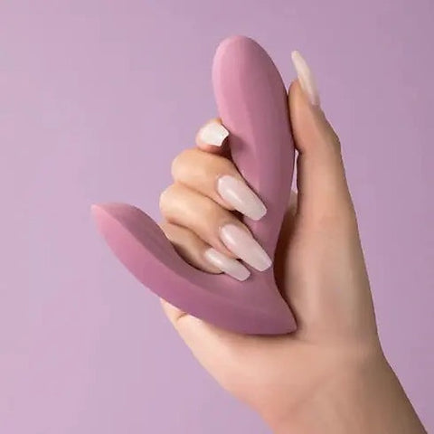 Erica Vibrating Clitoral and G-Spot Stimulator by Svakom