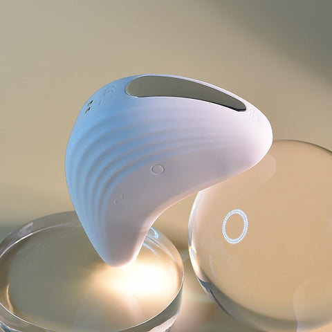 Pleasure Palm USB Rechargeable Clitoral Vibrator by Evolved