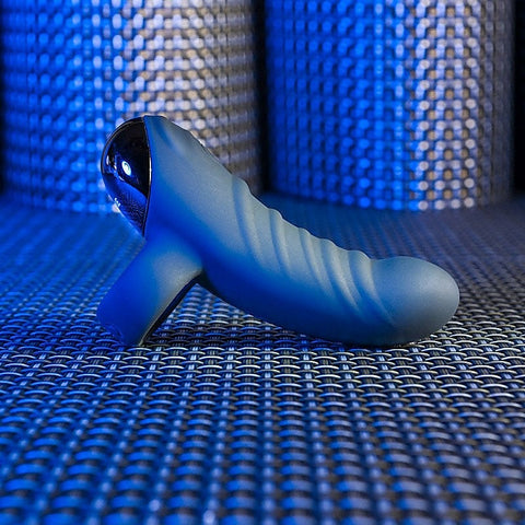 Hooked On You Finger Vibrator by Evolved