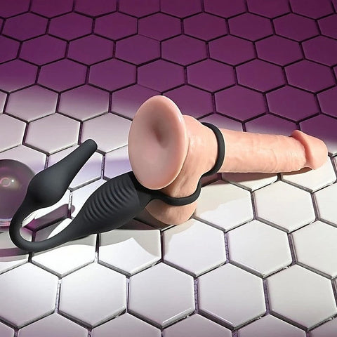 Plug & Tug Rechargeable Cock Ring by Evolved