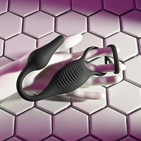 Plug & Tug Rechargeable Cock Ring by Evolved